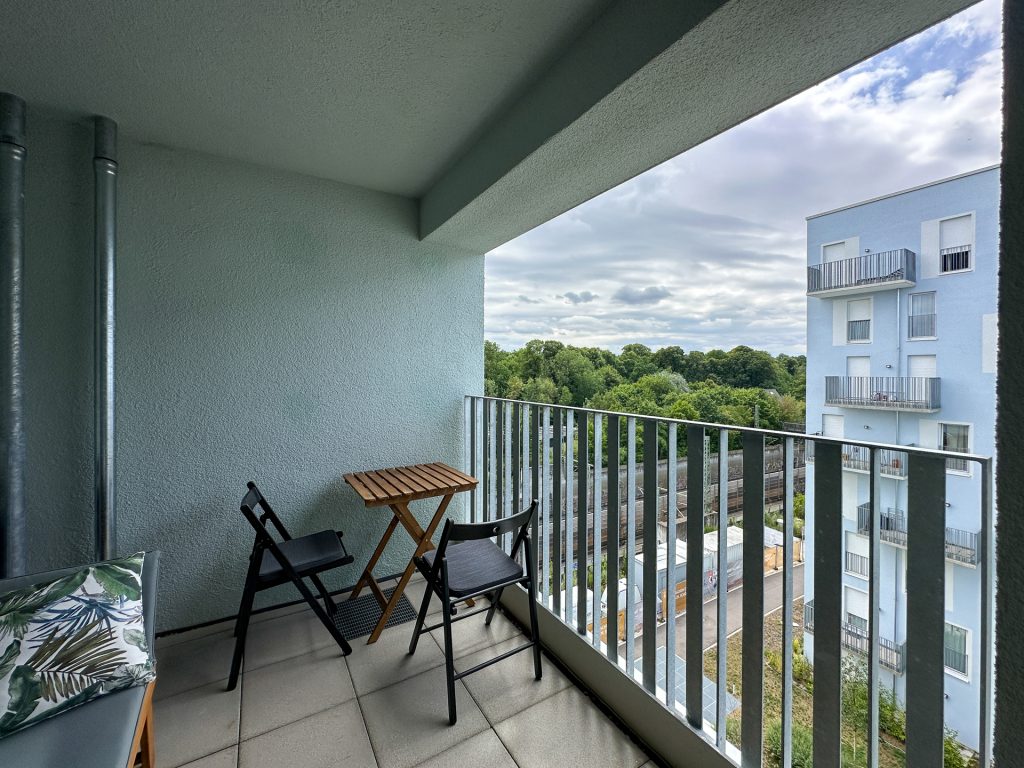Hirn Immobilien GmbH - Immobilienangebot - Neu-Ulm - Wohnungen - 2-Zi.-Whg., 51,79 qm im 4. OG - SÜD STADT MITTE - ZUHAUSE MITTEN IN NEU-ULM