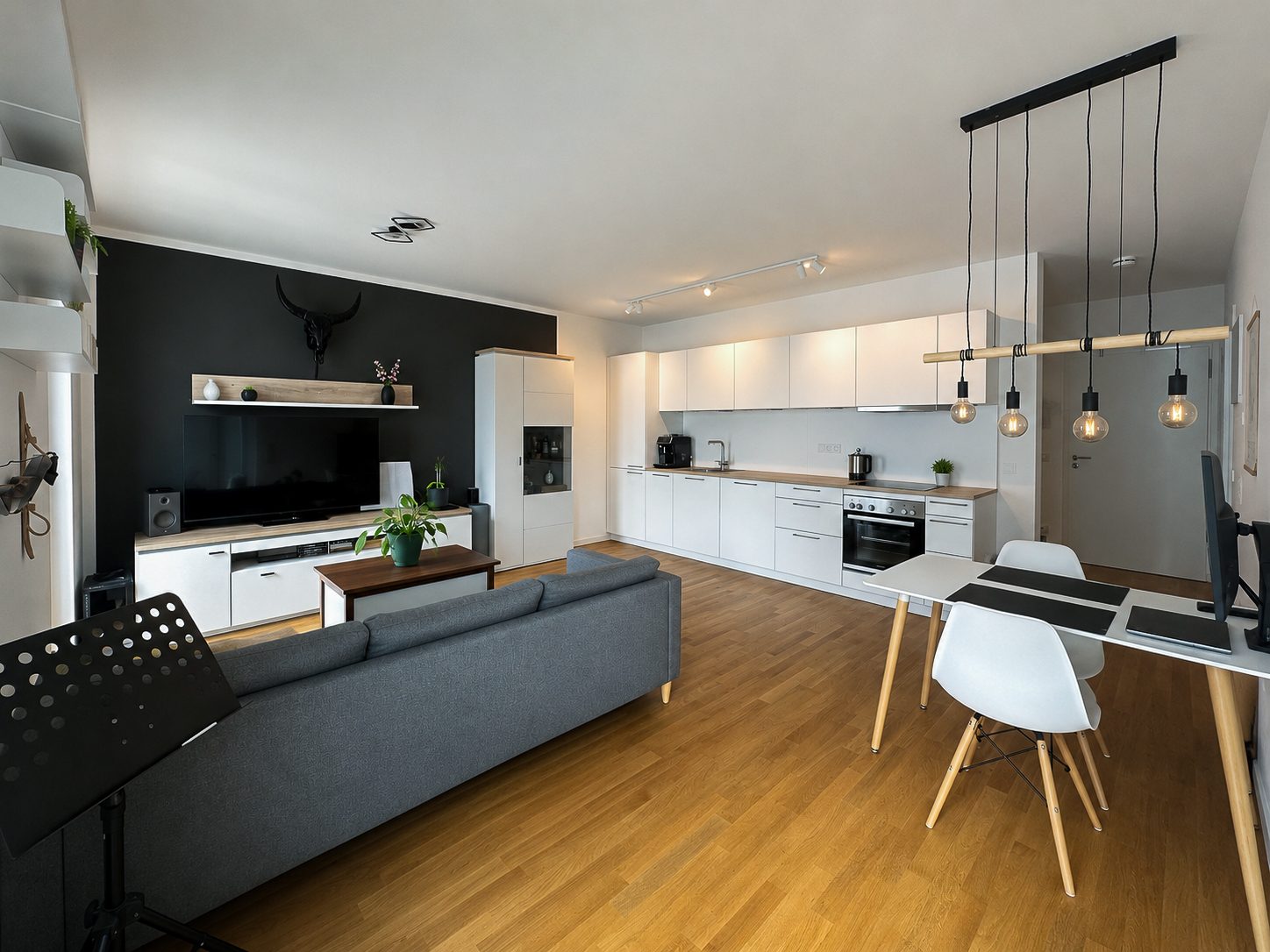 Hirn Immobilien GmbH - Immobilienangebot - Neu-Ulm - Wohnungen - 2-Zi.-Whg., 51,79 qm im 4. OG - SÜD STADT MITTE - ZUHAUSE MITTEN IN NEU-ULM