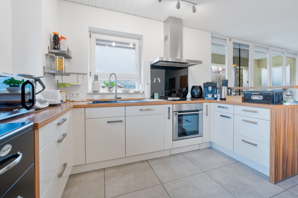 Hirn Immobilien GmbH - Immobilienangebot - Blaustein / Herrlingen - Wohnungen - 5-Zimmer-Wohnung für Ihre Familie – oder Ideal als Kapitalanlage zur WG-Vermietung
