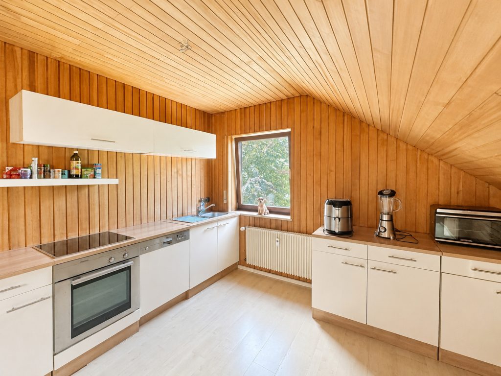 Hirn Immobilien GmbH - Immobilienangebot - Vöhringen/Thal - Wohnungen - 1,5 Zimmer-Studio-Wohnung mit Sauna, Einbauküche und Balkon in Vöhringen/Thal