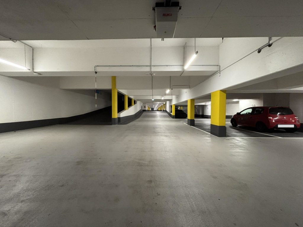 Hirn Immobilien GmbH - Immobilienangebot - Ulm - Alle - XXL TIEFGARAGENSTELLPLATZ IN ULM-SÖFLINGEN!