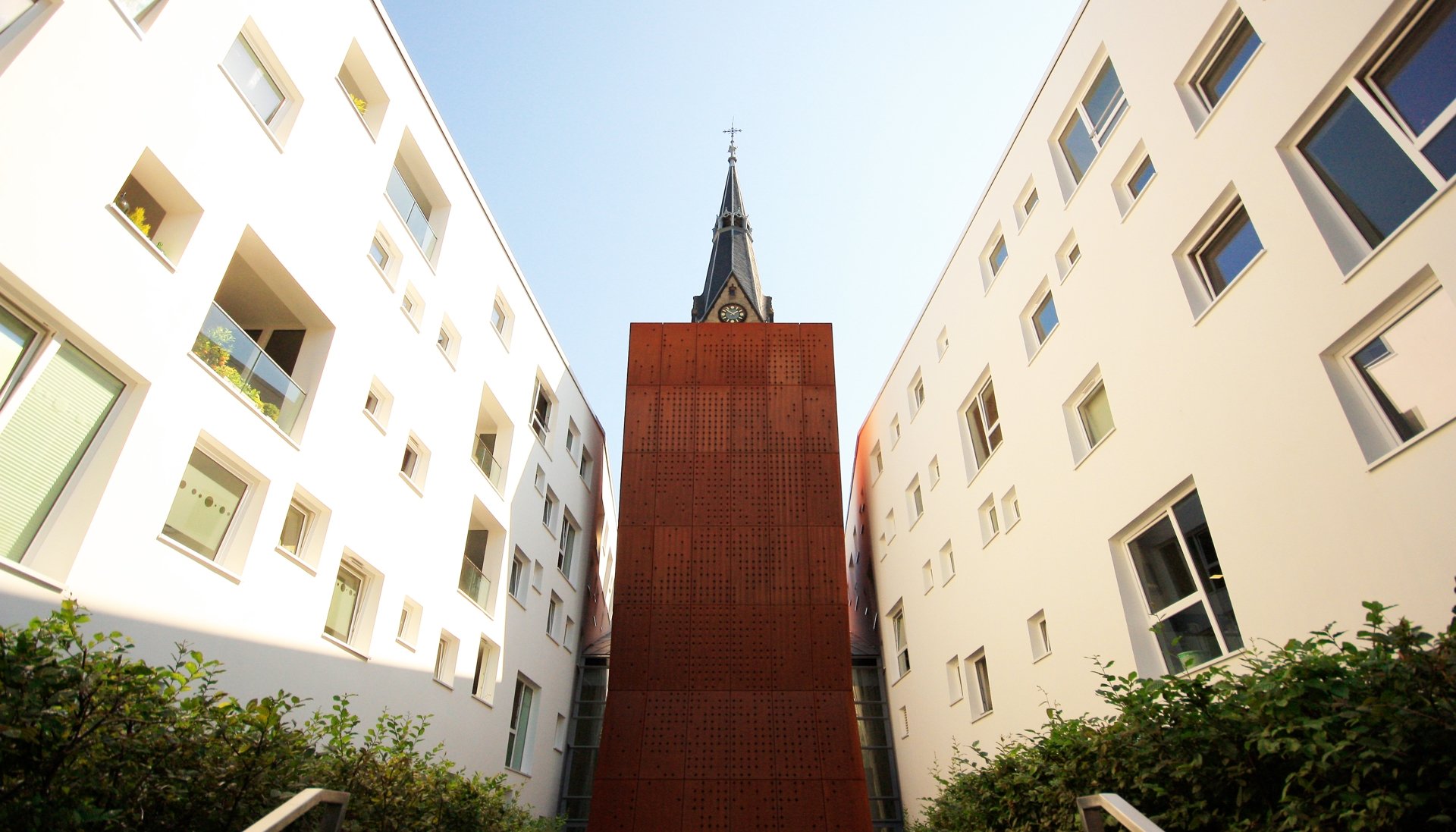 Dr. OEBELS + partner - Immobilienangebot - Köln - Wohnung - Christuskirche 'Mitten im Leben' - 4-Zimmer-Wohnung /
Erstbezug