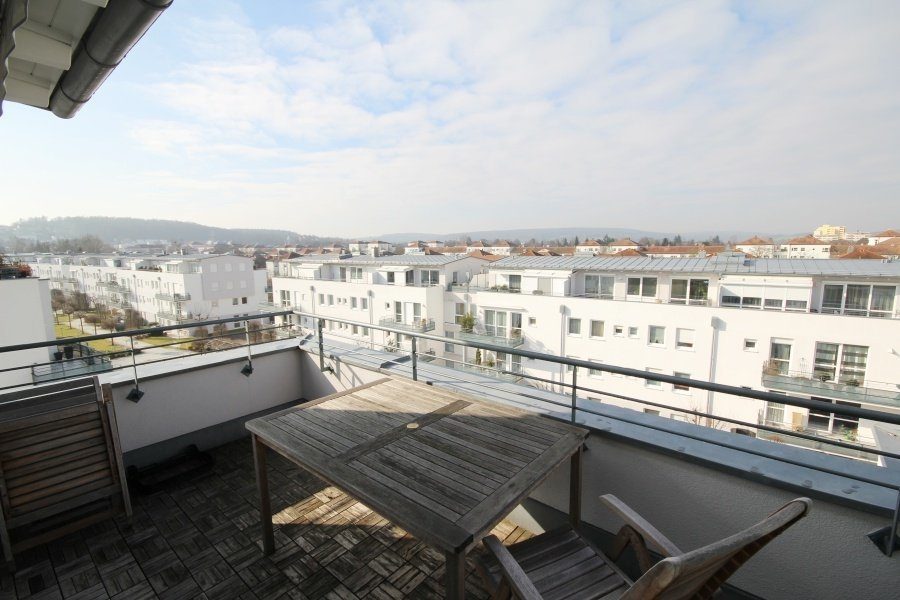 Immobilienangebot - Regensburg - Alle - Traumhafte PH-Wohnung mit 2 Dachterrassen in Regensburg-West!