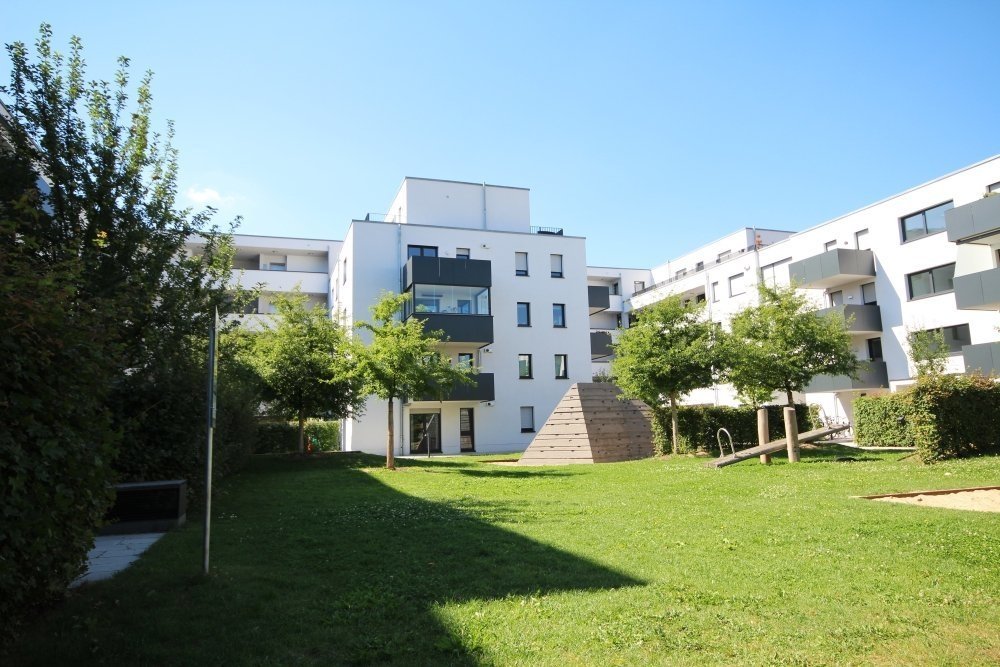 Immobilienangebot - Regensburg - Wohnung - Neuwertige 3-Zimmer-Wohnung mit großzügigem Balkon in Regensburg-West!