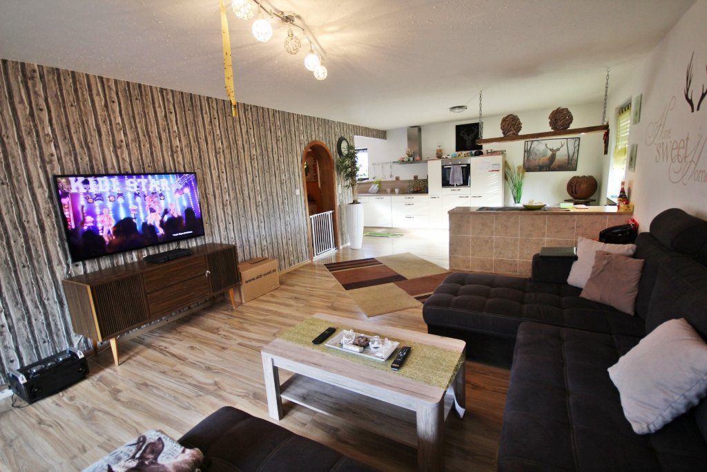 Rennplatz Immobilien - Immobilienankauf, Küche vorher Rennplatz Immobilien - Immobilienankauf, Küche vorher