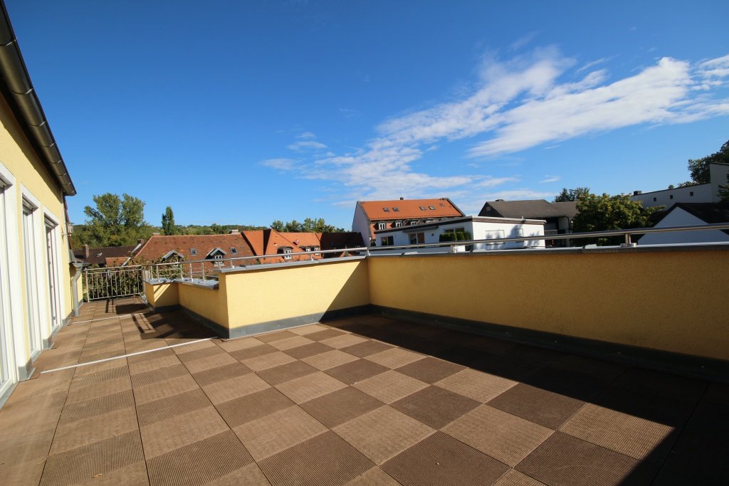 Rennplatz Immobilien | Immobilienankauf | Dachterrasse vorher Rennplatz Immobilien | Immobilienankauf | Dachterrasse vorher