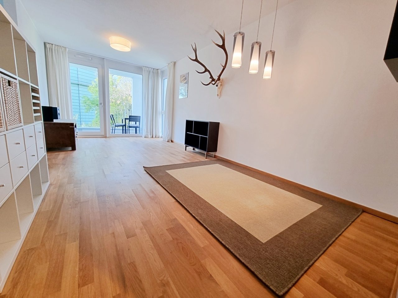 Immobilienangebot - Regensburg - Alle - Neuwertige 2-Zimmer-Wohnung mit großzügiger Loggia in ruhiger Lage im Candis-Areal! Frei!