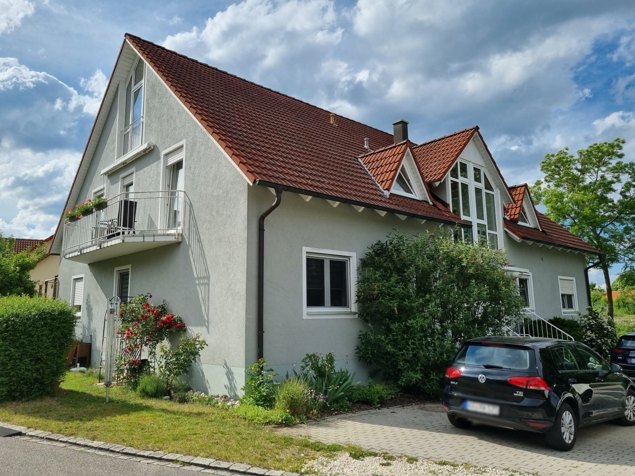 Immobilienangebot - Rieden - Alle - Großzügige 3-Zimmer-Wohnung mit Terrasse und 26 m² Hobbyraum. Frei ab sofort.