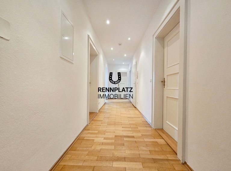 Immobilienangebot - Regensburg - Alle - Exklusive 4-Zimmer-Wohnung mit klassischer Eleganz in grüner Allee-Lage in Kumpfmühl. Frei.
