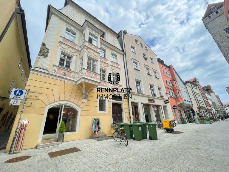Immobilienangebot - Regensburg - Alle - Charmante 2-Zimmer-Wohnung mit EBK und Domblick mitten in der Altstadt. Frei ab 01.12.