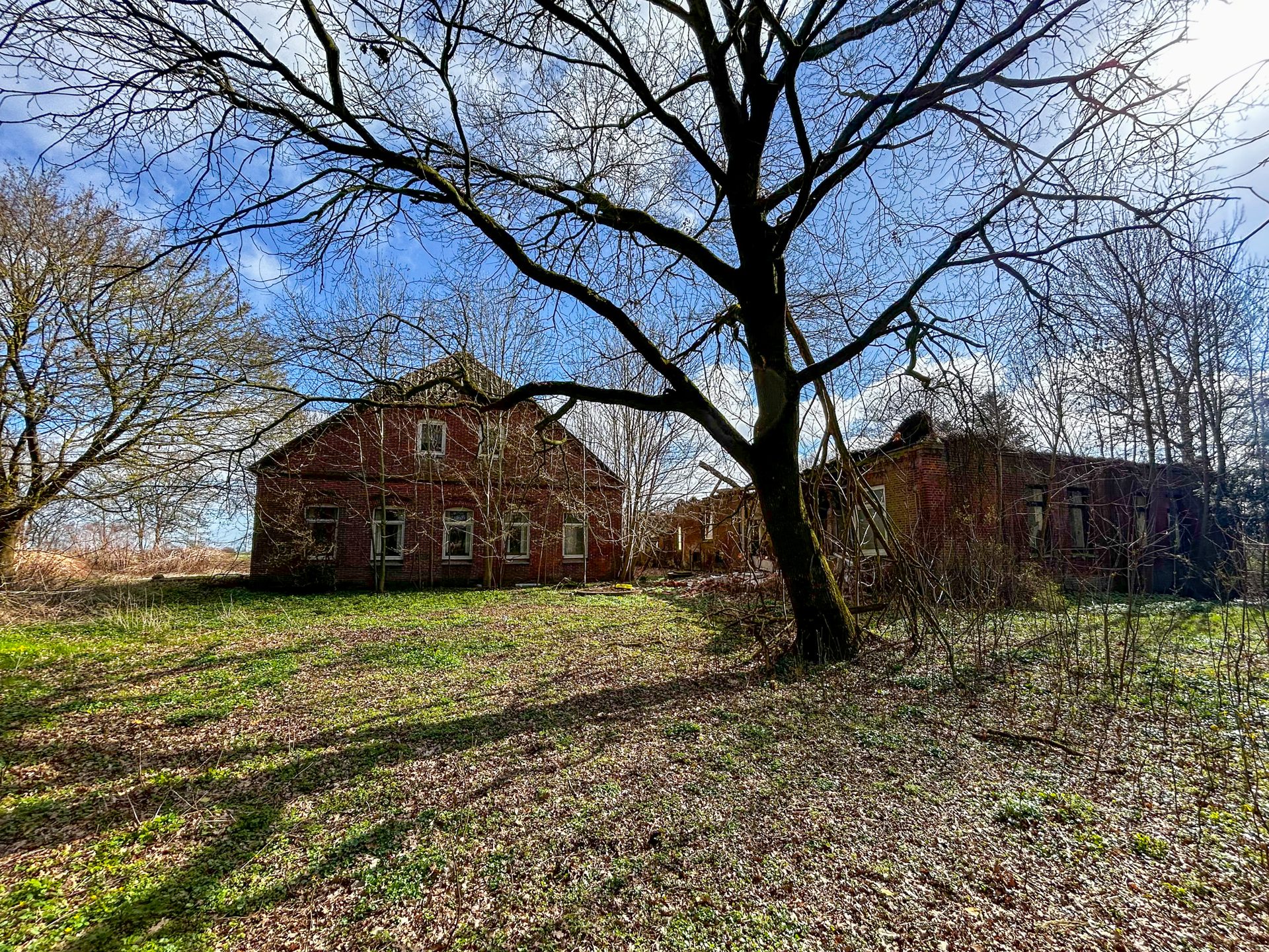 Immobilienangebot - Ovelgönne - Grundstück - Idyllisches Grundstück mit Altbestand und viel Potenzial in Strückhausen bei Ovelgönne zu verkaufen!