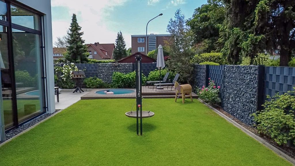 Immobilienangebot - Oldenburg - Wohnen - Architektenhaus mit Pool-Lounge, Doppelgarage und separatem Wohnhaus!