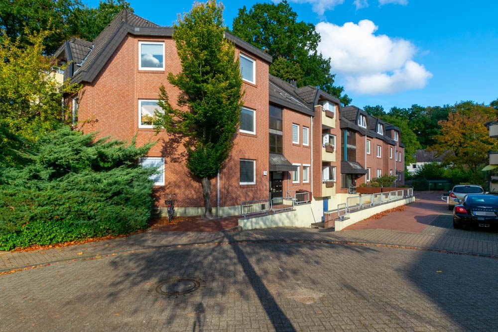 Immobilienangebot - Oldenburg - Wohnen - Attraktive 2-Zimmer-Wohnung mit Loggia und Tiefgaragenstellplatz in begehrter Lage von Eversten