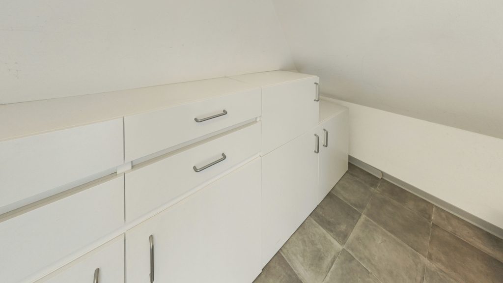 Immobilienangebot - Oldenburg - Wohnen - Attraktive 2-Zimmer-Wohnung mit Loggia und Tiefgaragenstellplatz in begehrter Lage von Eversten