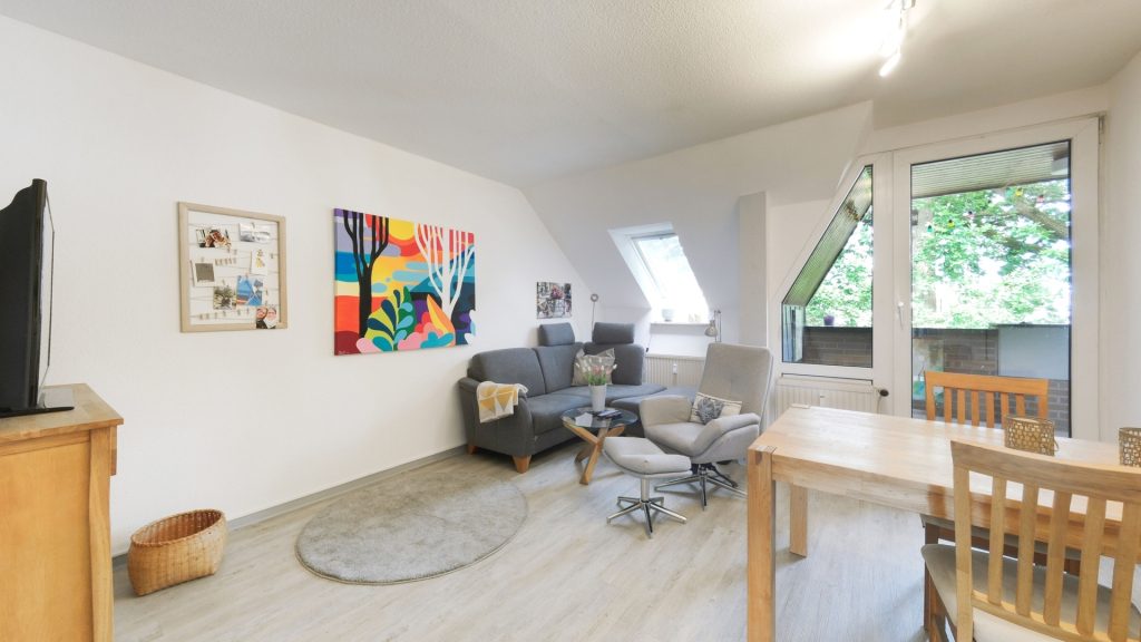 Immobilienangebot - Oldenburg - Wohnen - Attraktive 2-Zimmer-Wohnung mit Loggia und Tiefgaragenstellplatz in begehrter Lage von Eversten