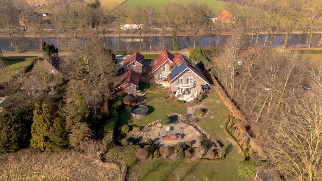 Immobilienangebot - Friesoythe - Wohnen - Gebotsverfahren! Landliebe pur - Idyllisches Anwesen in Ahrensdorf nahe Friesyothe!