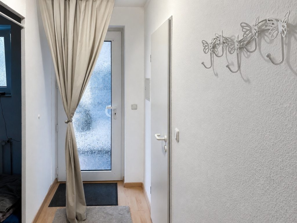 Immobilienangebot - Oldenburg - Wohnen - Attraktive Erdgeschosswohnung mit 1,5 Zimmern und Stellplatz in Kreyenbrück