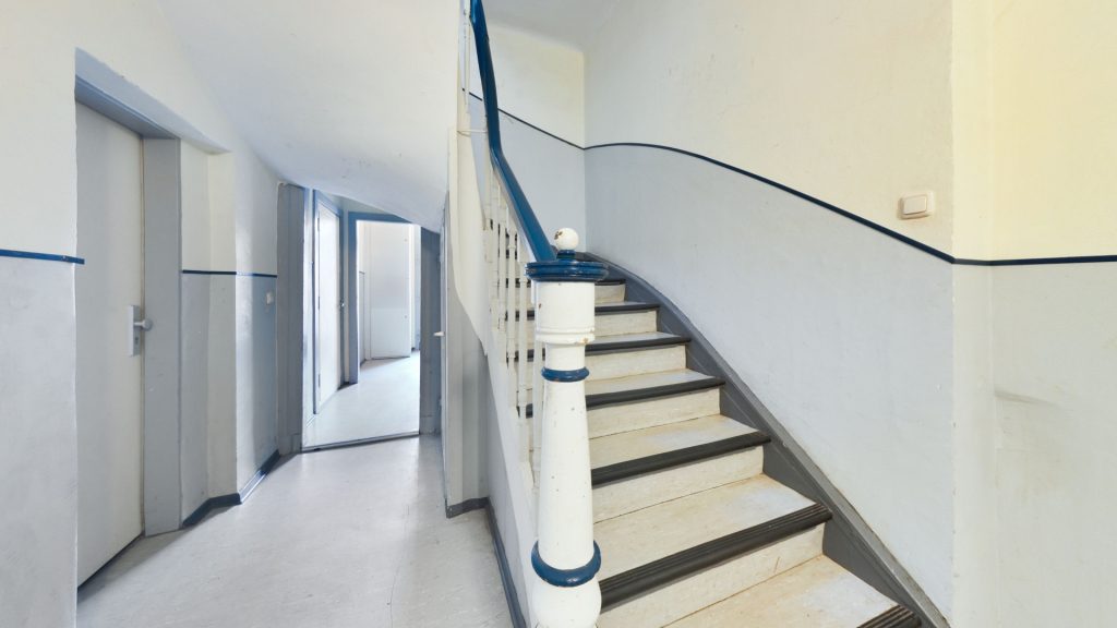 Immobilienangebot - Oldenburg - Rest - Historisches Wohn- und Geschäftshaus mit 7 Einheiten in bester Innenstadtlage von Oldenburg!