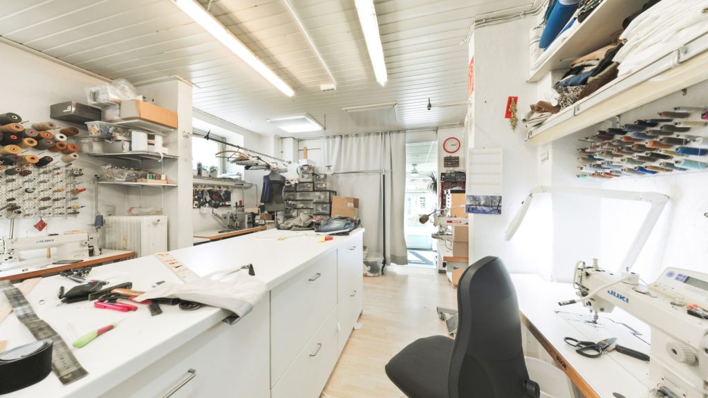 Immobilienangebot - Oldenburg - Rest - Historisches Wohn- und Geschäftshaus mit 7 Einheiten in bester Innenstadtlage von Oldenburg!