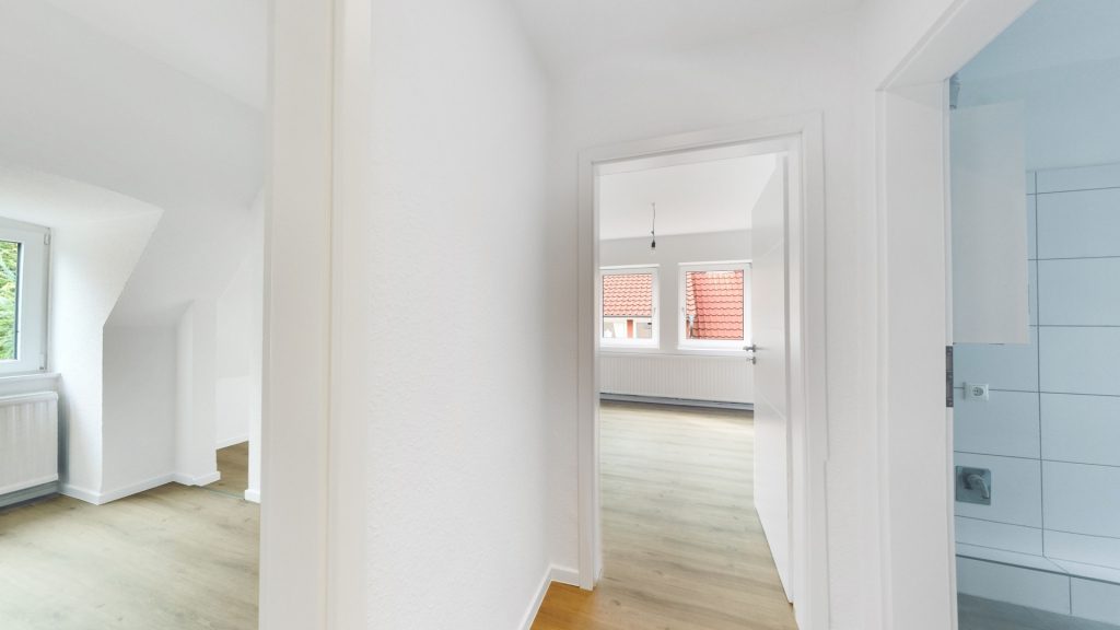 Immobilienangebot - Oldenburg - Rest - Attraktives Mehrfamilienhaus mit 5 Wohneinheiten und Ausbaureserve in Osternburg zu verkaufen!