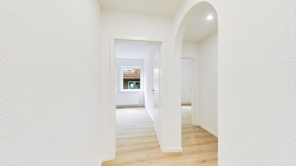 Immobilienangebot - Oldenburg - Rest - Attraktives Mehrfamilienhaus mit 5 Wohneinheiten und Ausbaureserve in Osternburg zu verkaufen!