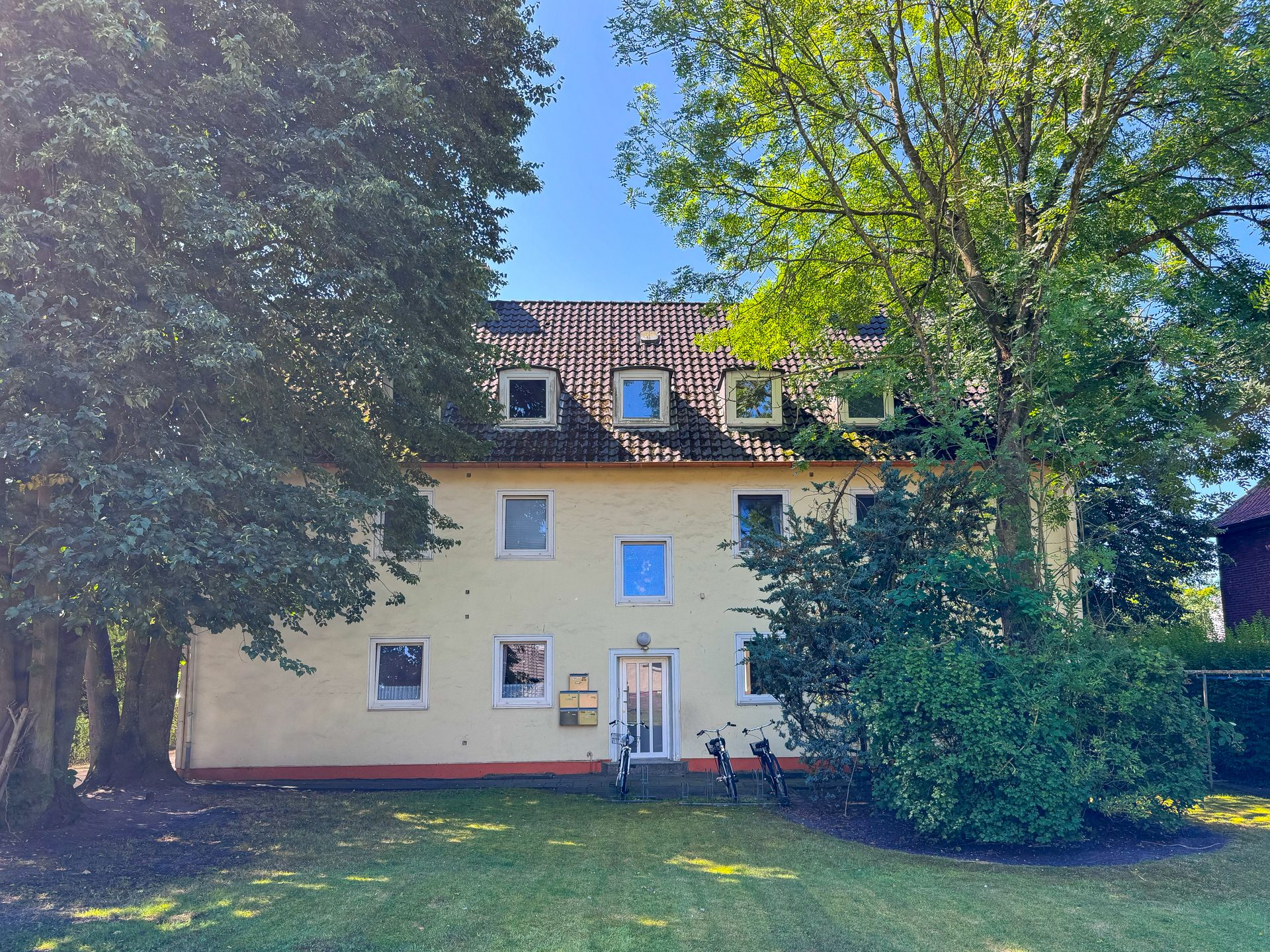 Immobilienangebot - Oldenburg - Wohnen - Charmante Erdgeschosswohnung – frisch saniert und sofort verfügbar in Oldenburg/Osternburg