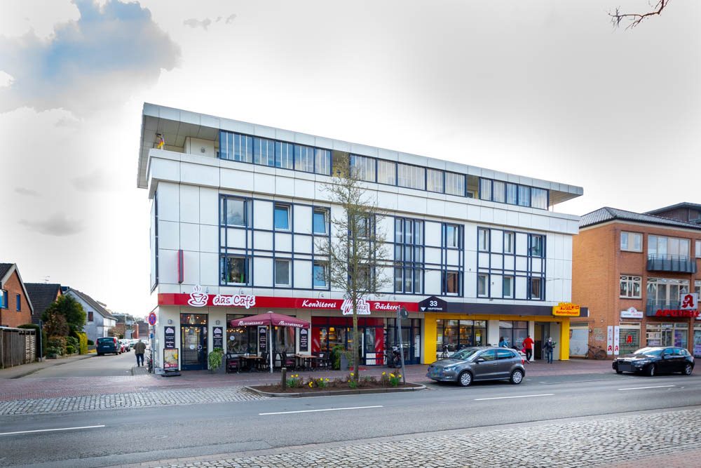 Hausansicht Immobilienangebot - Oldenburg - Wohnen - Frisch renovierte 4,5-Zimmer-Wohnung mit Blick auf den Eversten Holz zu vermieten!