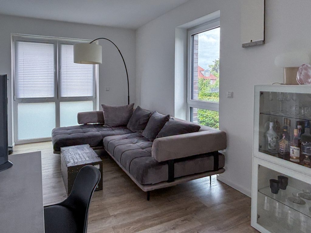 Immobilienangebot - Oldenburg - Wohnen - Moderne 2-Zimmer-Wohnung mit großzügiger Dachterrasse im ruhigen Hintergrundstück in Osternburg