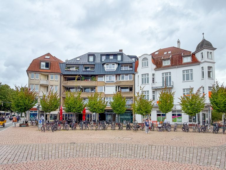 Immobilienangebot - Oldenburg - Wohnen - 2-Zimmer-Dachwohnung mit Stadtblick im Zentrum von Oldenburg!