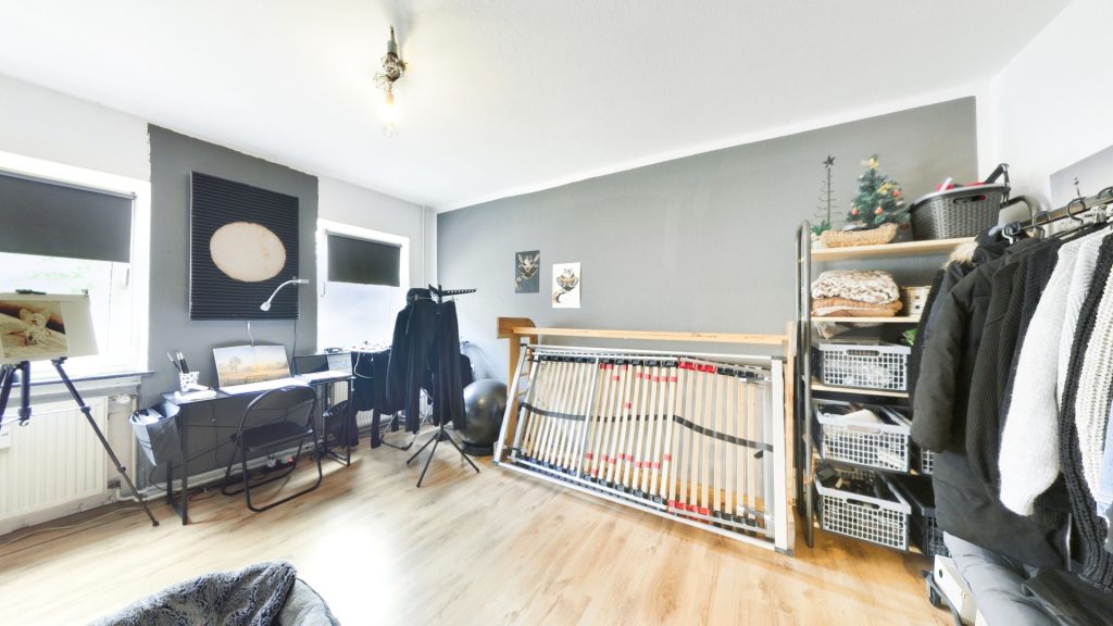 Immobilienangebot - Oldenburg - Wohnen - Großzügige 3-Zimmer-Wohnung mit Terrasse und kleinem Garten in Osternburg zu verkaufen!