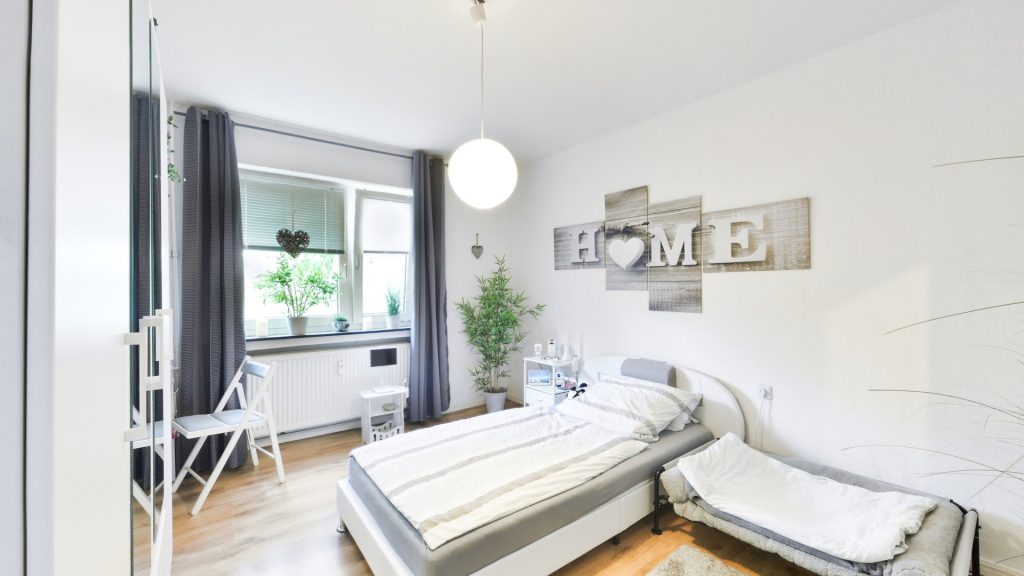 Immobilienangebot - Oldenburg - Wohnen - Großzügige 3-Zimmer-Wohnung mit Terrasse und kleinem Garten in Osternburg zu verkaufen!