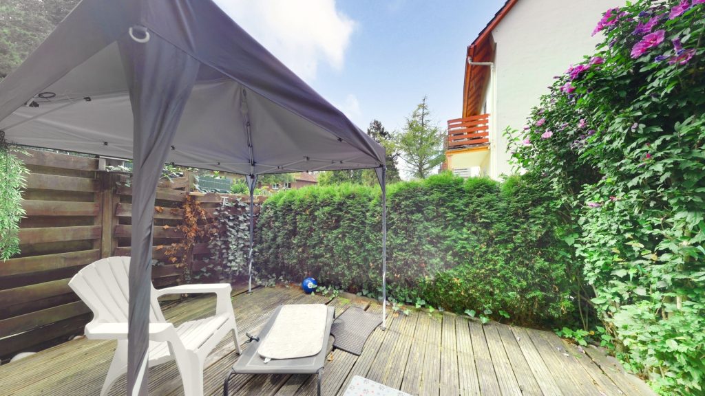 Immobilienangebot - Oldenburg - Wohnen - Großzügige 3-Zimmer-Wohnung mit Terrasse und kleinem Garten in Osternburg zu verkaufen!
