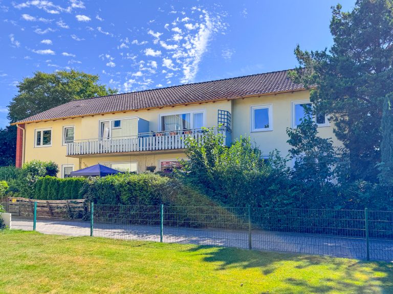 Immobilienangebot - Oldenburg - Wohnen - Großzügige 3-Zimmer-Wohnung mit Terrasse und kleinem Garten in Osternburg zu verkaufen!
