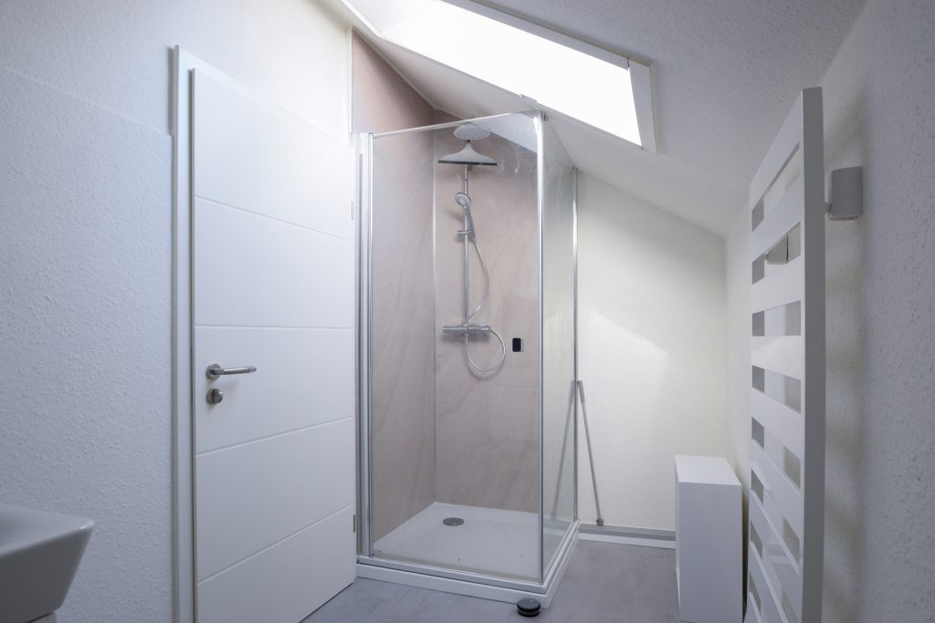 Immobilienangebot - Oldenburg - Wohnen - Erstbezug nach Renovierung – moderne 4er-WG in einem freistehenden Einfamilienhaus – Inklusivmiete!