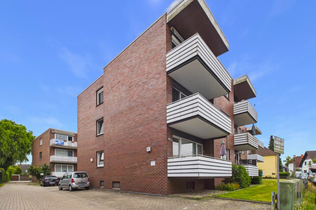 Immobilienangebot - Oldenburg - Wohnen - Renovierte 3-Zimmer-Wohnung mit großzügigem Balkon in Oldenburg-Osternburg