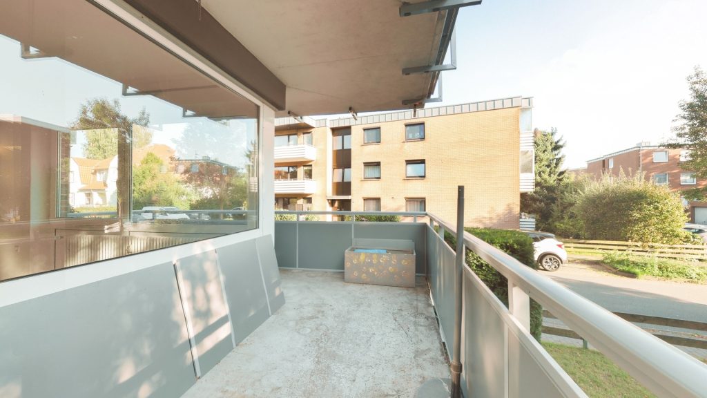 Immobilienangebot - Oldenburg - Wohnen - Attraktive 2-Zimmer-Wohnung mit Eckbalkon und Garage – ideal zur Eigennutzung oder als Kapitalanlage