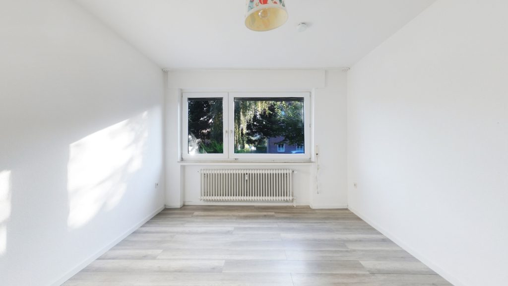 Immobilienangebot - Oldenburg - Wohnen - Attraktive 2-Zimmer-Wohnung mit Eckbalkon und Garage – ideal zur Eigennutzung oder als Kapitalanlage