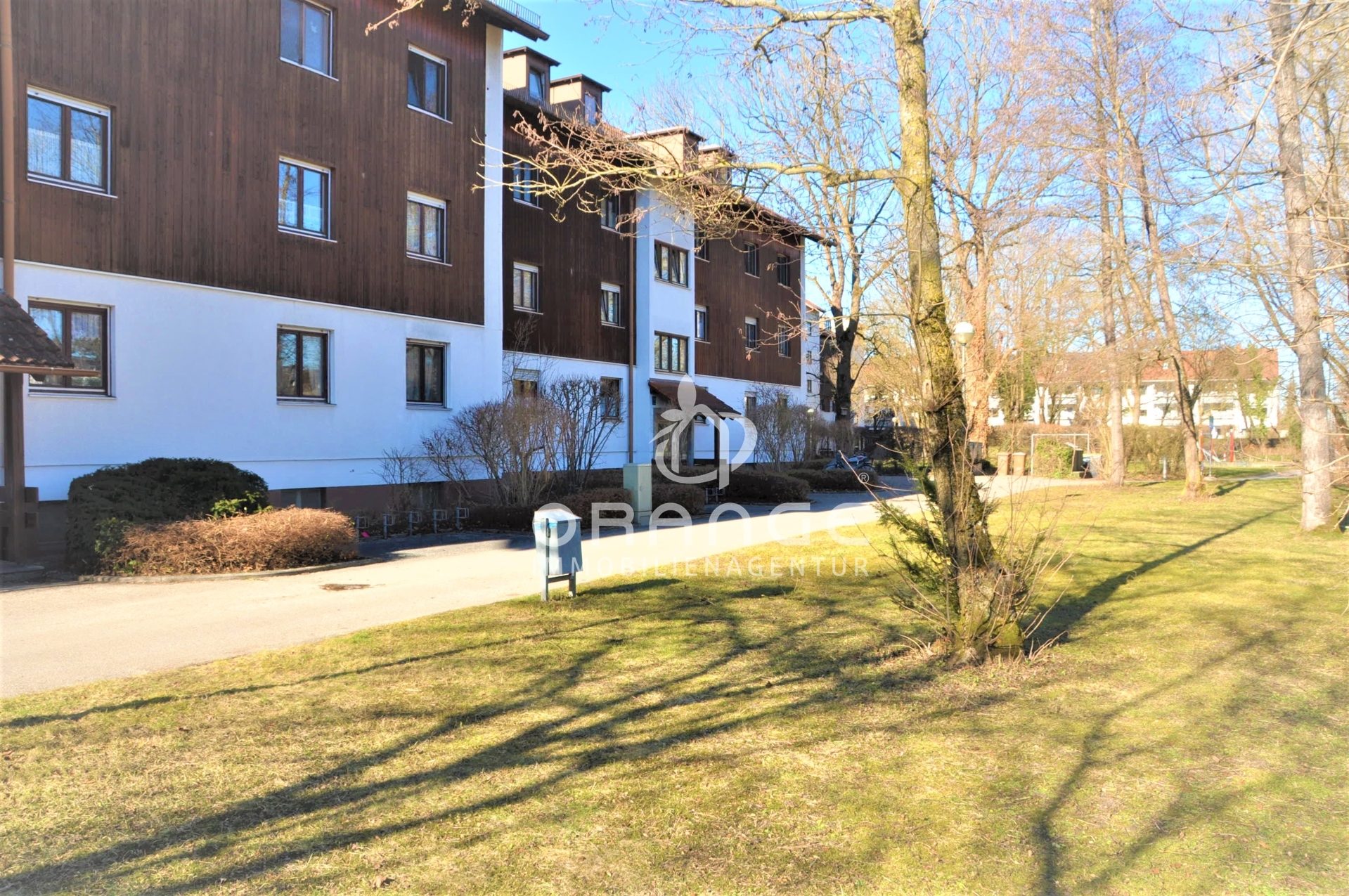Immobilienangebot - Oberschleißheim - Alle - TOLLE EG TERRASSEN WOHNUNG IN RUHIGER LAGE MIT KLEINEM GARTEN
