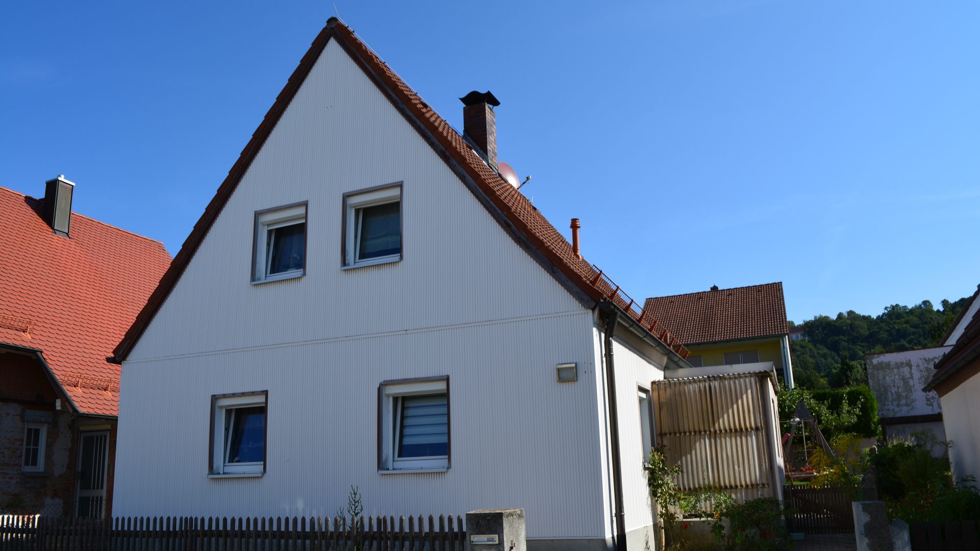 Immobilienangebot - Neumarkt - Alle - KLEIN - FEIN - MEIN - Gepflegtes schnuckeliges Einfamilienhaus mit Garten in Wohlfühl-Lage