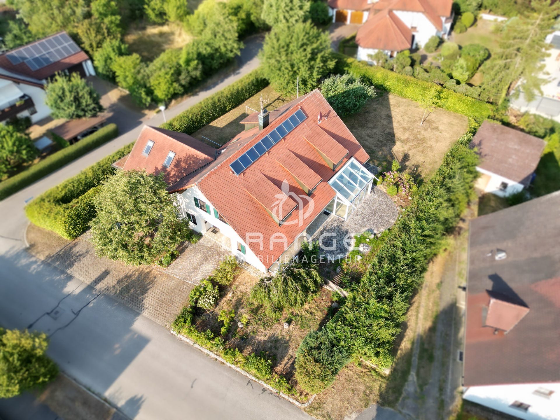 Immobilienangebot - Abensberg - Alle - GROßZÜGIGES EINFAMILIENHAUS IN RUHIGER & ZENTRALER LAGE VON ABENSBERG