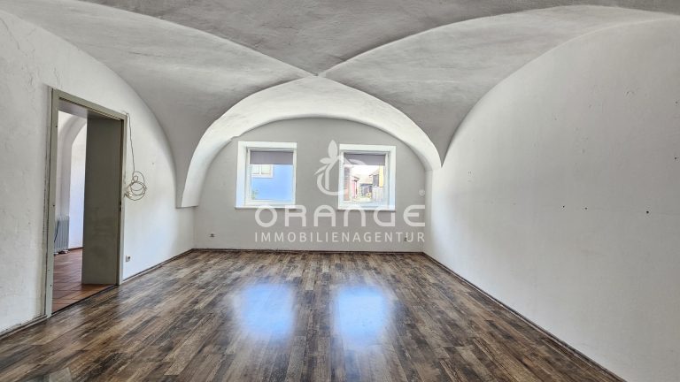 Immobilienangebot - Bad Füssing / Aigen am Inn - Alle - TEILSANIERTE SCHNÄPPCHEN DHH MIT CHARME SUCHT LIEBHABER + OPTION AUF ZWEITE DHH!!