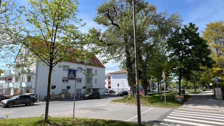Immobilienangebot - Neumarkt in der Oberpfalz - Alle - Tiefgaragenstellplatz am Altstadtgürtel