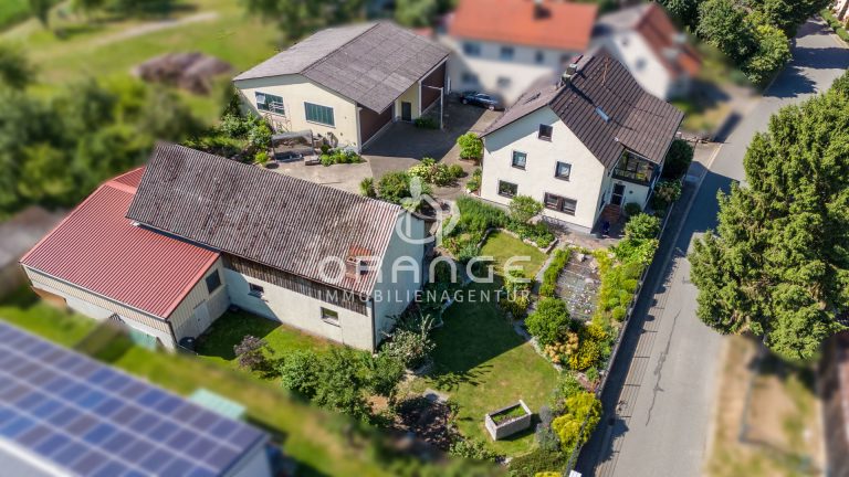 Immobilienangebot - Seubersdorf in der Oberpfalz / Freihausen - Alle - Ein Zuhause mit Seele – Platz, Stil & Möglichkeiten im Überfluss
