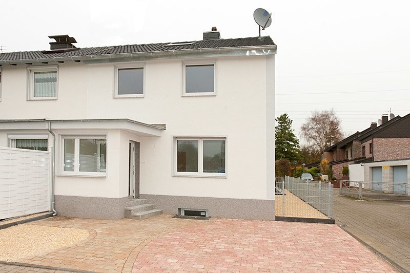 Immobilienangebot - Gelsenkirchen - Alle - Kernsaniertes Reihenendhaus im Topzustand –  bezugsfertig!