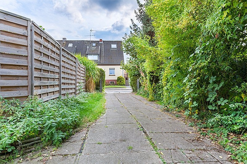 Immobilienangebot - Gelsenkirchen - Alle - Das Dornröschenhaus! Teilmodernisiertes Einfamilienhaus!