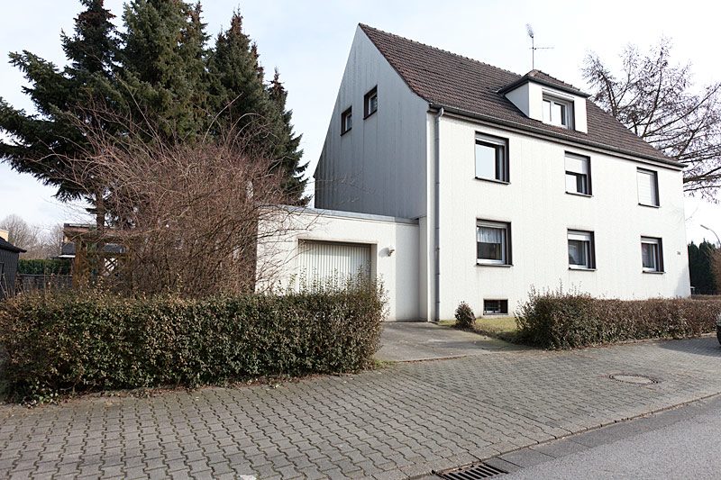 Immobilienangebot - Gelsenkirchen / Buer - Alle - Vier-Familienwohnhaus mit Bauplatz in Gelsenkirchen-Buer!