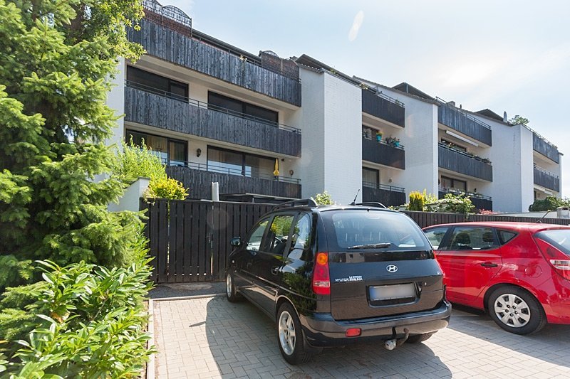 Immobilienangebot - Borken - Alle - Große Wohnung - Schwimmbad und Aufzug im Haus!