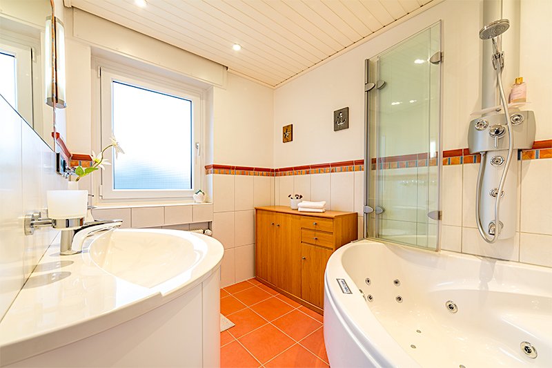 Immobilienangebot - Gelsenkirchen - Alle - Großzügige Maisonettewohnung mit zwei Loggien in Gelsenkirchen-Erle!