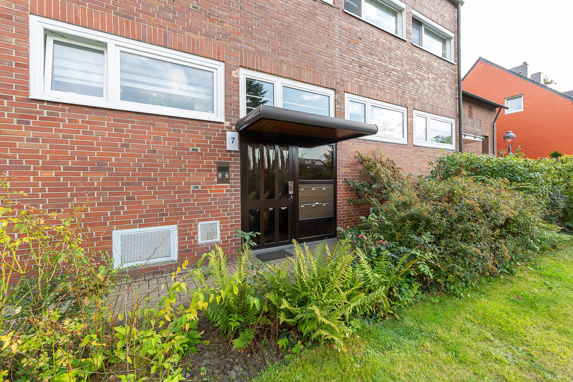 Immobilienangebot - Gelsenkirchen - Alle - Dachgeschosswohnung mit eigenem Garten in Gelsenkirchen Sutum!