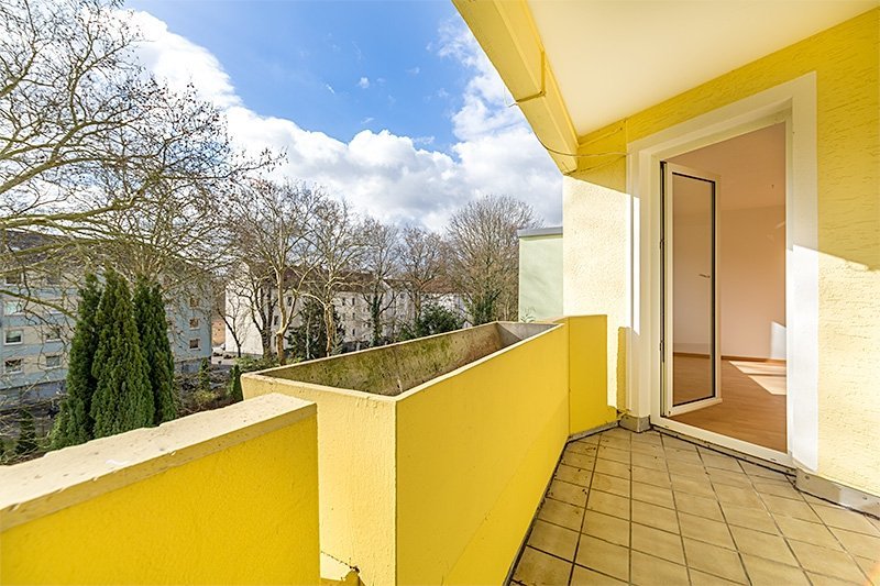 Immobilienangebot - Gelsenkirchen - Alle - Frisch renovierte Drei-Zimmerwohnung mit Balkon!